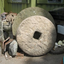 4ft and 5ft foot Millstones